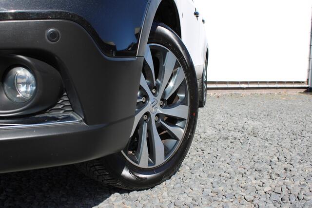 Suzuki S-Cross 1.4 Boosterjet Style Smart Hybrid Panoramadak, Trekhaak, Dealeronderhouden, Stijl Uitvoering.