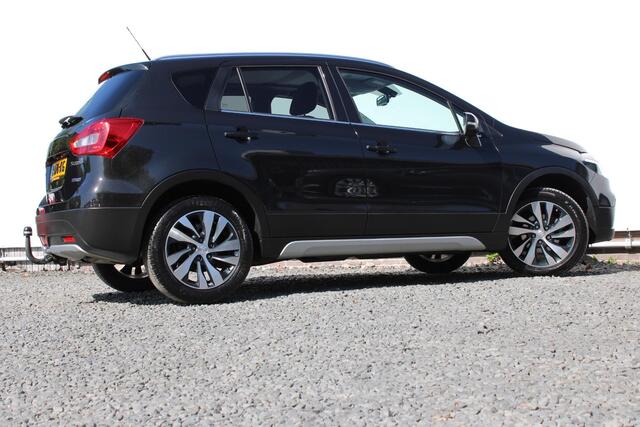 Suzuki S-Cross 1.4 Boosterjet Style Smart Hybrid Panoramadak, Trekhaak, Dealeronderhouden, Stijl Uitvoering.