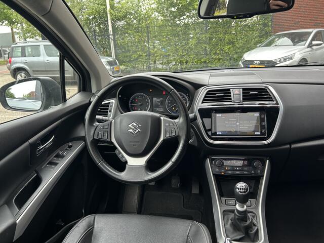 Suzuki S-Cross 1.4 Boosterjet AllGrip Style Smart Hybrid // FULL LED // LEDER // PANO/SCHUIFKANTELDAK // ADAPTIVE CRUISE // NAVI + CARPLAY // CAMERA