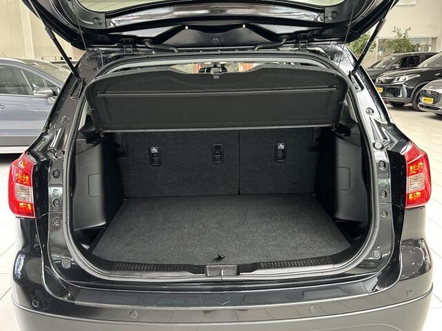 Suzuki S-Cross 1.4 Boosterjet High Executive. [ TREKHAAK I ALL-SEASON BANDEN I