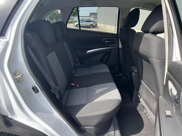 Suzuki S-Cross 1.5 Hybrid Select Automaat | Apple Carplay & Android Auto | 17" LM Velgen | Lage Kilometerstand