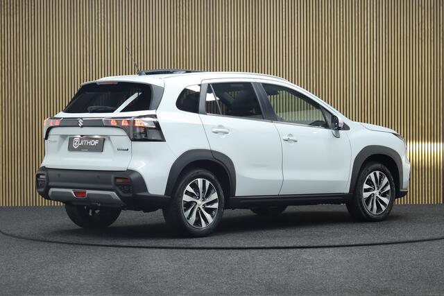 Suzuki S-Cross 1.4 Boosterjet Smart Hybrid Automaat Style | € 4550,- Demo Voordeel! | Elek. Glazen Panoramadak | Adaptive-cruise | 360° Camera | Clima | Parkeersensoren V+A | Navigatie | Apple Carplay & Android Auto | Keyless | Dodehoekdetectie