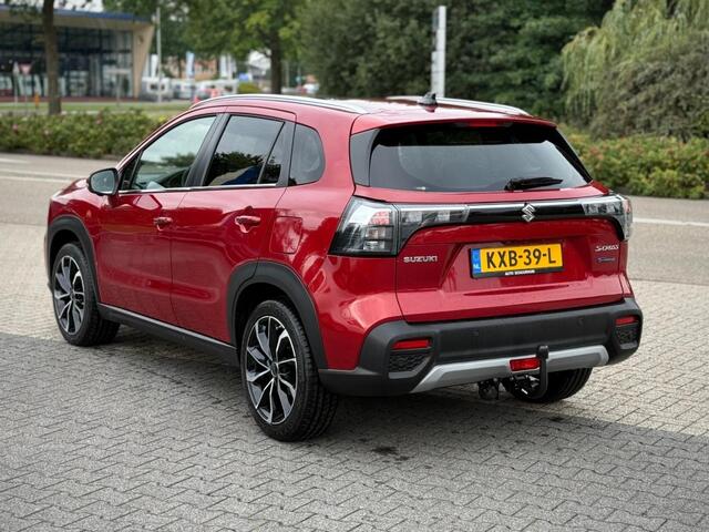 Suzuki S-Cross 1.5 HYBRID A/T STYLE TREKHAAK PANO 360CAMERA CARPLAY NAVI ADD. CRUISE