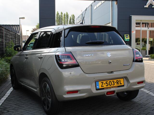 Suzuki SWIFT 1.2 Style Smart Hybrid 82PK 5DRS Navigatie, Parkeerhulp achter, Camera Achter, Lichtmetalen velgen