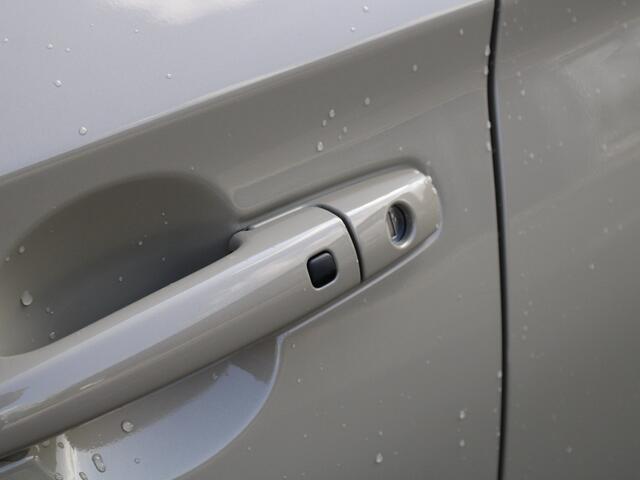 Suzuki SWIFT 1.2 Style Smart Hybrid 82PK 5DRS Navigatie, Parkeerhulp achter, Camera Achter, Lichtmetalen velgen