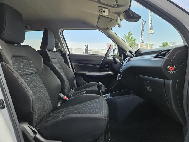 Suzuki SWIFT 1.2 Style Smart Hybrid / Carplay en Android / Parkeersensoren / Navi / Climate Control /