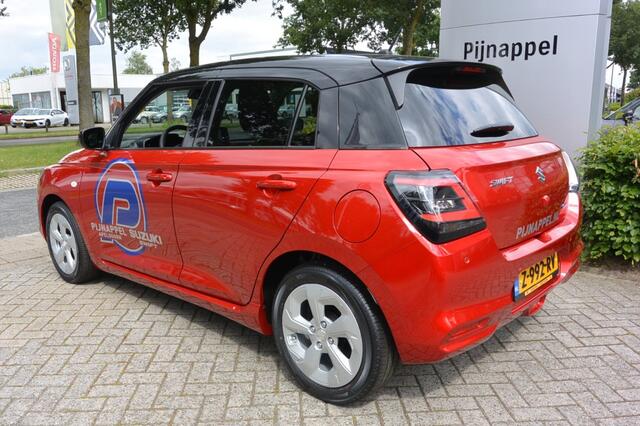 Suzuki SWIFT 1.2 Select Smart Hybrid 5-deurs Two-tone / Navigatie / Camera
