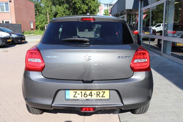 Suzuki SWIFT 1.0 Stijl Automaat. Navigatie.
