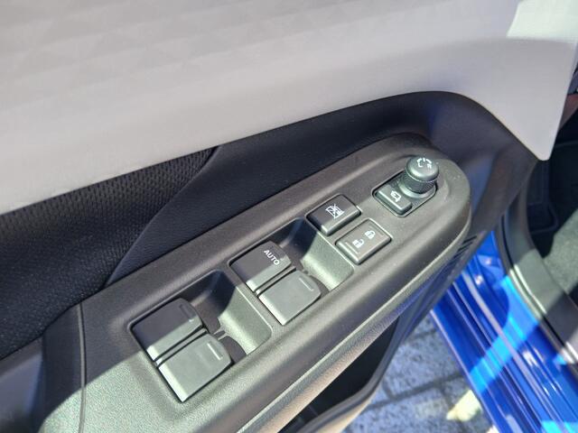 Suzuki SWIFT 1.2 Style Smart Hybrid | Ad Cruise | LMV | BSM | PDC |