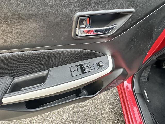 Suzuki SWIFT 1.2 Select / Airco/ Navigatie/ Apple carplay/ Camera/ LMV