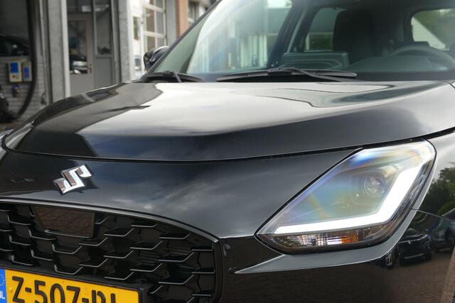 Suzuki SWIFT 1.2 Style Smart Hybrid