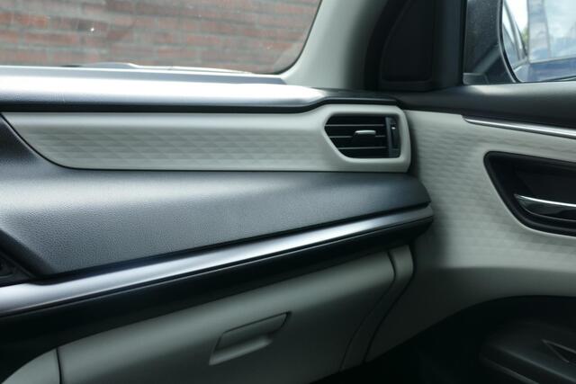 Suzuki SWIFT 1.2 Style Smart Hybrid