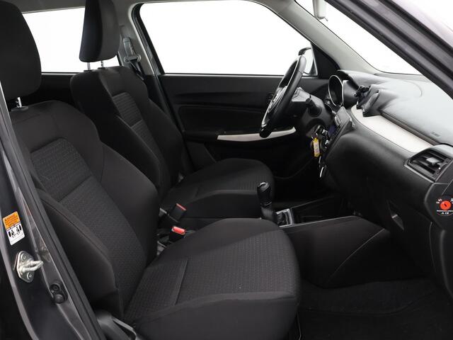 Suzuki SWIFT 1.2 COMFORT SMART HYBRID + ADAPTIVE CRUISE / LED / AIRCO