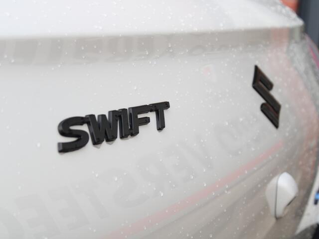 Suzuki SWIFT 1.2 Style Smart Hybrid GT-Styling Pakket, Navigatie, Parkeersensoren, Adaptieve Cruise Control, Draadloos Apple Carplay/Android Auto