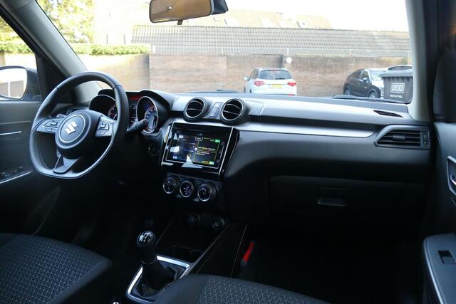 Suzuki SWIFT 1.2 Style Smart Hybrid | ALL SEASON BANDEN |