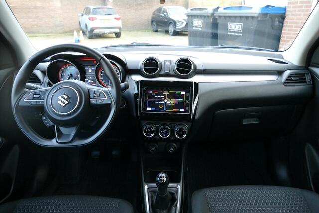 Suzuki SWIFT 1.2 Style Smart Hybrid | ALL SEASON BANDEN |