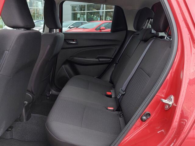 Suzuki SWIFT 1.2 83pk Style Smart Hybrid | Origineel NL | Navi + Apple Carplay+Android Auto | Clima | Adap. Cruise | Led Koplampen | Keyless Entry | Dodehoek+Rijstrooksensor | Privacy Glass | Trekhaak