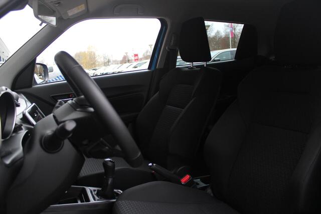 Suzuki SWIFT 1.2 83PK SELECT SMART HYBRID | APPLE CARPLAY/ANDROID AUTO | DAB+ RADIO | LICHTMETALEN VELGEN | ADAPTIVE CRUISE CONTROL | DODEHOEK DETECTIE | LED KOPLAMPEN | ACHTERUITRIJ CAMERA | GETINTE RUITEN | STOEL VERWARMING |
