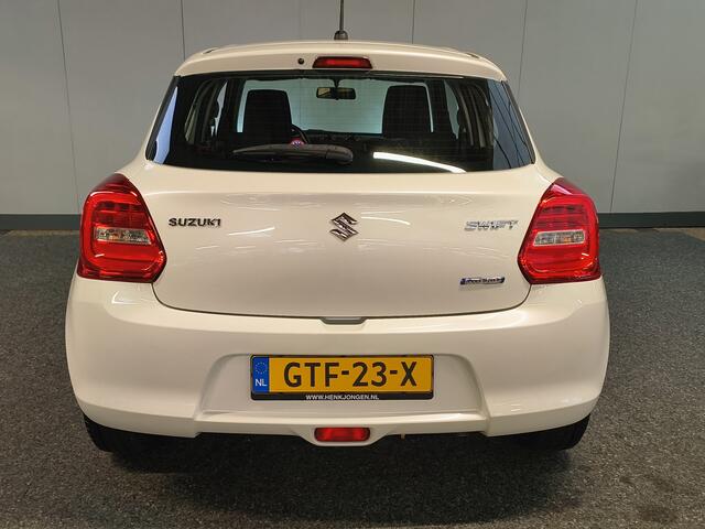 Suzuki SWIFT 1.2 Comfort Smart Hybrid uit 2021 Rijklaar + 12 maanden Bovag-garantie Henk Jongen Auto's in Helmond, al 50 jaar service zoals 't hoort!