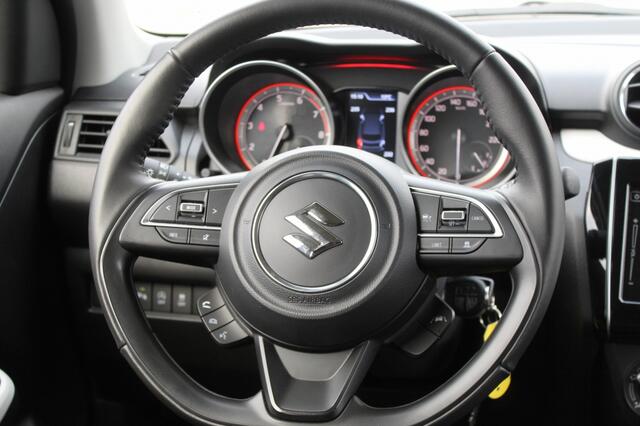 Suzuki SWIFT 1.2 Select Smart Hybrid | Cruise | Sensoren | Stoelverwarming |