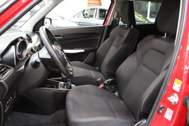 Suzuki SWIFT 1.2 Style Smart Hybrid Airco, Cruise Control, Navigatie, Stuurbekrachtiging