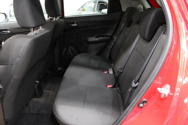 Suzuki SWIFT 1.2 Style Smart Hybrid Airco, Cruise Control, Navigatie, Stuurbekrachtiging