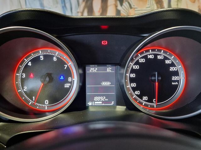 Suzuki SWIFT 1.2 Sportline NAVIGATIE | ACHTERUITRIJCAMERA | LICHTMETALEN VELGEN