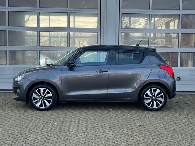 Suzuki SWIFT 1.2 STIJL AUT. NAVI ACC DAB ZWART DAK