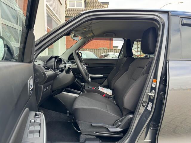 Suzuki SWIFT 1.2 STIJL AUT. NAVI ACC DAB ZWART DAK