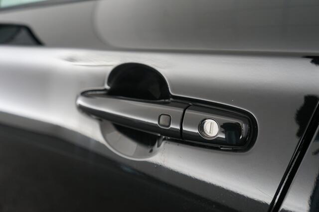 Suzuki SWIFT 1.2 Style Smart Hybrid