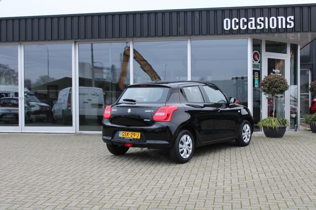 Suzuki SWIFT 1.2 Style Smart Hybr