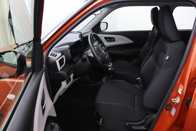 Suzuki SWIFT 1.2 Comfort Smart Hybrid | ¤2000 Korting | Rijklaarprijs | Navigatie | Keyless Entry | 6 Jaar Garantie |