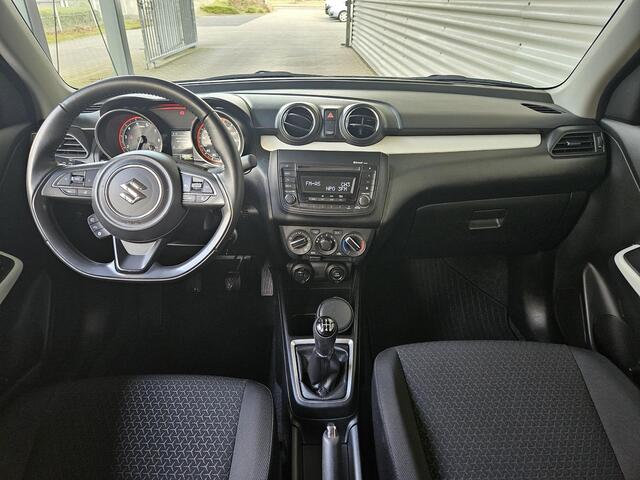 Suzuki SWIFT 1.2 Comfort Smart Hybrid