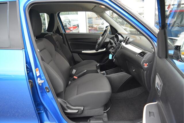 Suzuki SWIFT 1.2 90PK Select | Navi | Carplay | Camera | Orig. NL | NAP |