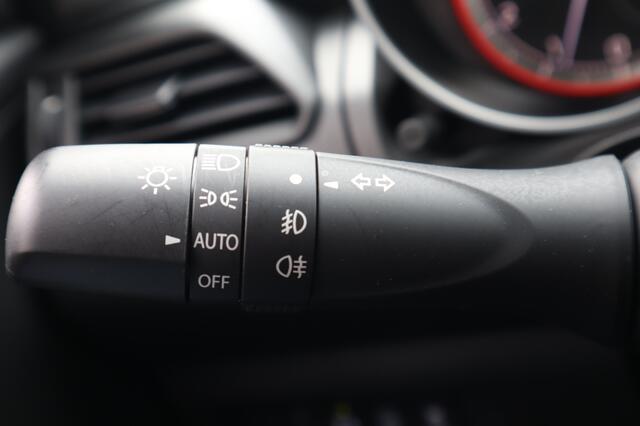 Suzuki SWIFT 1.2 Select Hybrid AdaptiveCruise/Apple/AndroidAuto