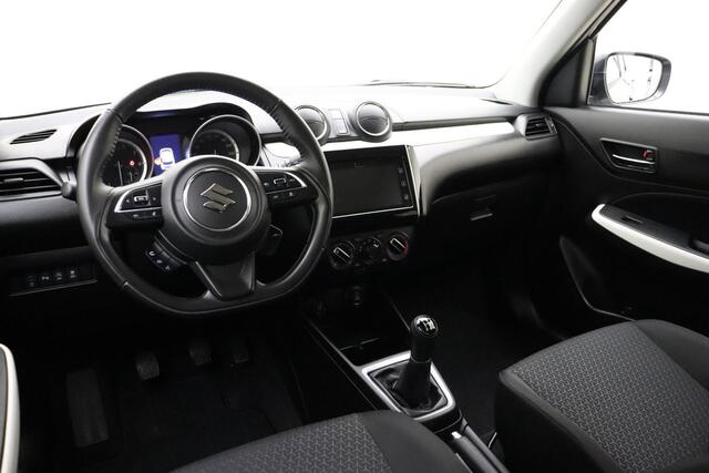 Suzuki SWIFT 1.2 Select Smart Hybrid 83pk | Camera | Navigatie via Apple Carplay Android Auto | Cruise Control | Stoelverwarming | Lichtmetalen Velgen