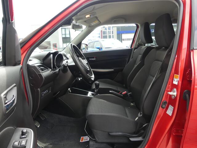 Suzuki SWIFT 1.2 Style Smart Hybrid Cruise Control, Navigatie, Climate Control achteruitrijcamera