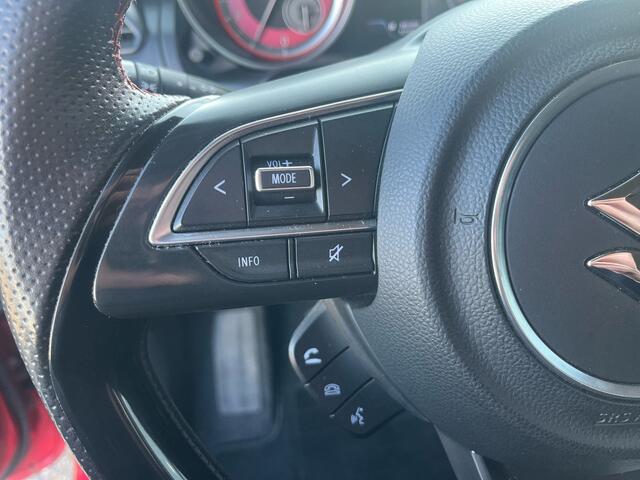 Suzuki SWIFT 1.4 Sport / Adaptive Cruise control / Lane assist / Navigatie /