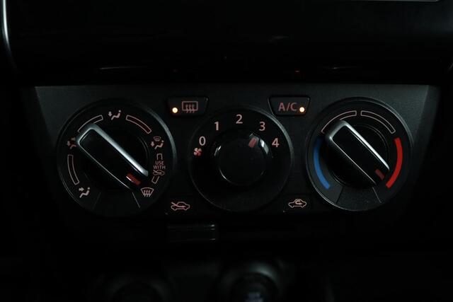 Suzuki SWIFT 1.2 Select | Airco | Centrale vergrendeling | Bluetooth| Achteruitrijcamera | Lichtmetalen velgen |