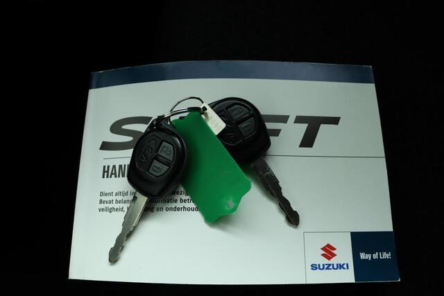Suzuki SWIFT 1.2 Select | Airco | Centrale vergrendeling | Bluetooth| Achteruitrijcamera | Lichtmetalen velgen |