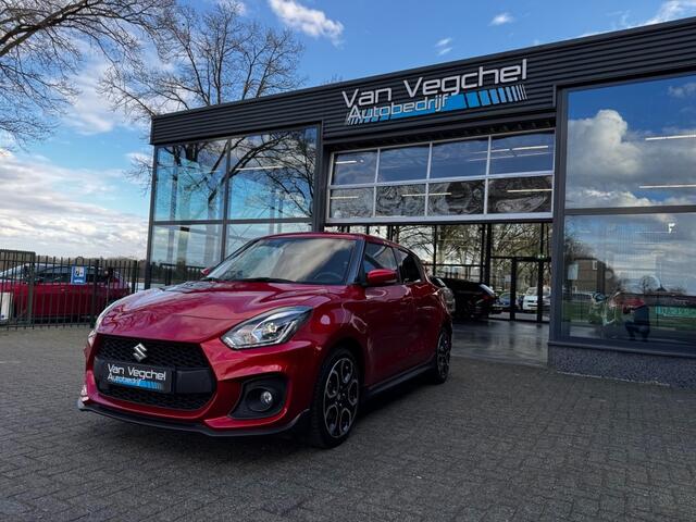 Suzuki SWIFT 1.4 SPORT SM.HYB. / ADAPTIVE CRUISE / LANE / LED / CAMERA /DAB