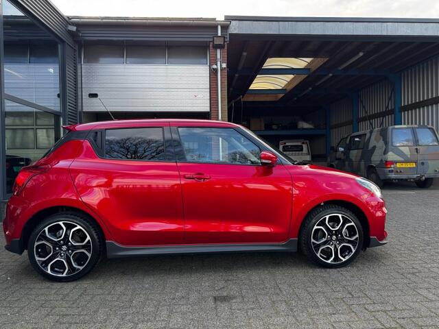 Suzuki SWIFT 1.4 SPORT SM.HYB. / ADAPTIVE CRUISE / LANE / LED / CAMERA /DAB