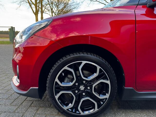 Suzuki SWIFT 1.4 SPORT SM.HYB. / ADAPTIVE CRUISE / LANE / LED / CAMERA /DAB