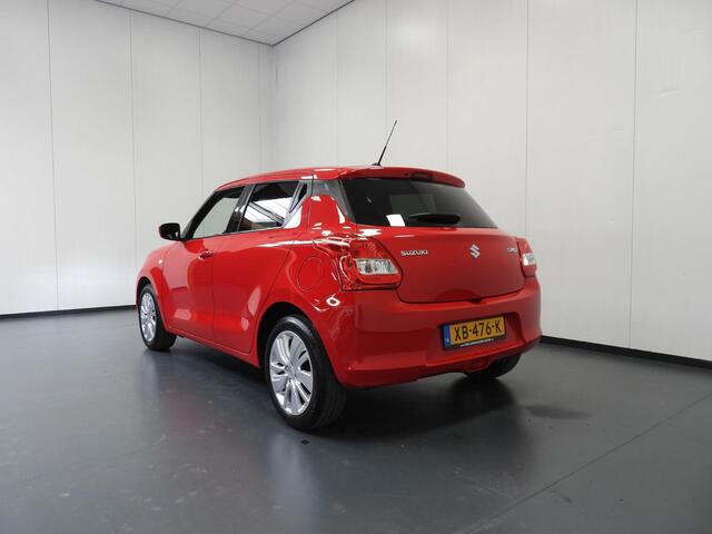 Suzuki SWIFT 1.2i Select NAVI/CAMERA/AIRCO/16"LMV!