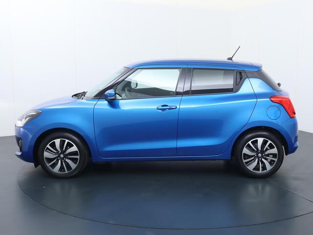 Suzuki SWIFT 1.0 Stijl | Automaat | Flippers | Multifunctioneel stuurwiel | Climate | Stoelverwarming | Achteruitrijcamera | Automatische verlichting | Cruise control | Speedlimiter | Spraakbediening | bluetooth | Navigatie | Apple carplay - Androidauto | Inklapbare s