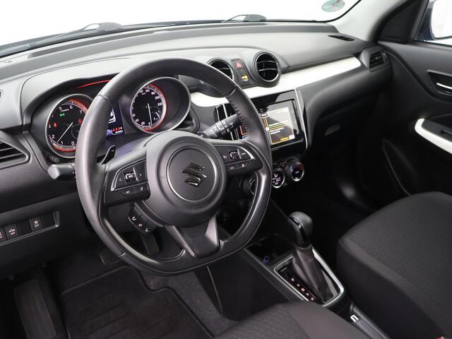 Suzuki SWIFT 1.0 Stijl | Automaat | Flippers | Multifunctioneel stuurwiel | Climate | Stoelverwarming | Achteruitrijcamera | Automatische verlichting | Cruise control | Speedlimiter | Spraakbediening | bluetooth | Navigatie | Apple carplay - Androidauto | Inklapbare s