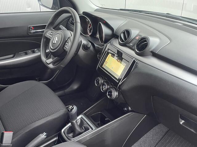 Suzuki SWIFT 1.2 Style Smart Hybrid Navigatie, Climate Control, Adaptive Cruise Control, LED, 16"Lm, Dodehoek Detectie