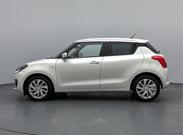 Suzuki SWIFT 1.2 Select Smart Hybrid Automaat | Airco | Navigatie | Camera | Stoelverwarming | Parkeersensoren | Dodehoekdetectie |