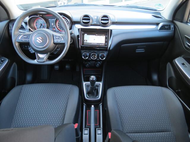 Suzuki SWIFT 1.2 Style Smart Hybrid Stoelverwarming | Android & Carplay | Parkeersensoren | Rijklaarprijs incl. 1 jaar Bovag garantie