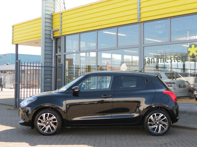 Suzuki SWIFT 1.2 Style Smart Hybrid Stoelverwarming | Android & Carplay | Parkeersensoren | Rijklaarprijs incl. 1 jaar Bovag garantie
